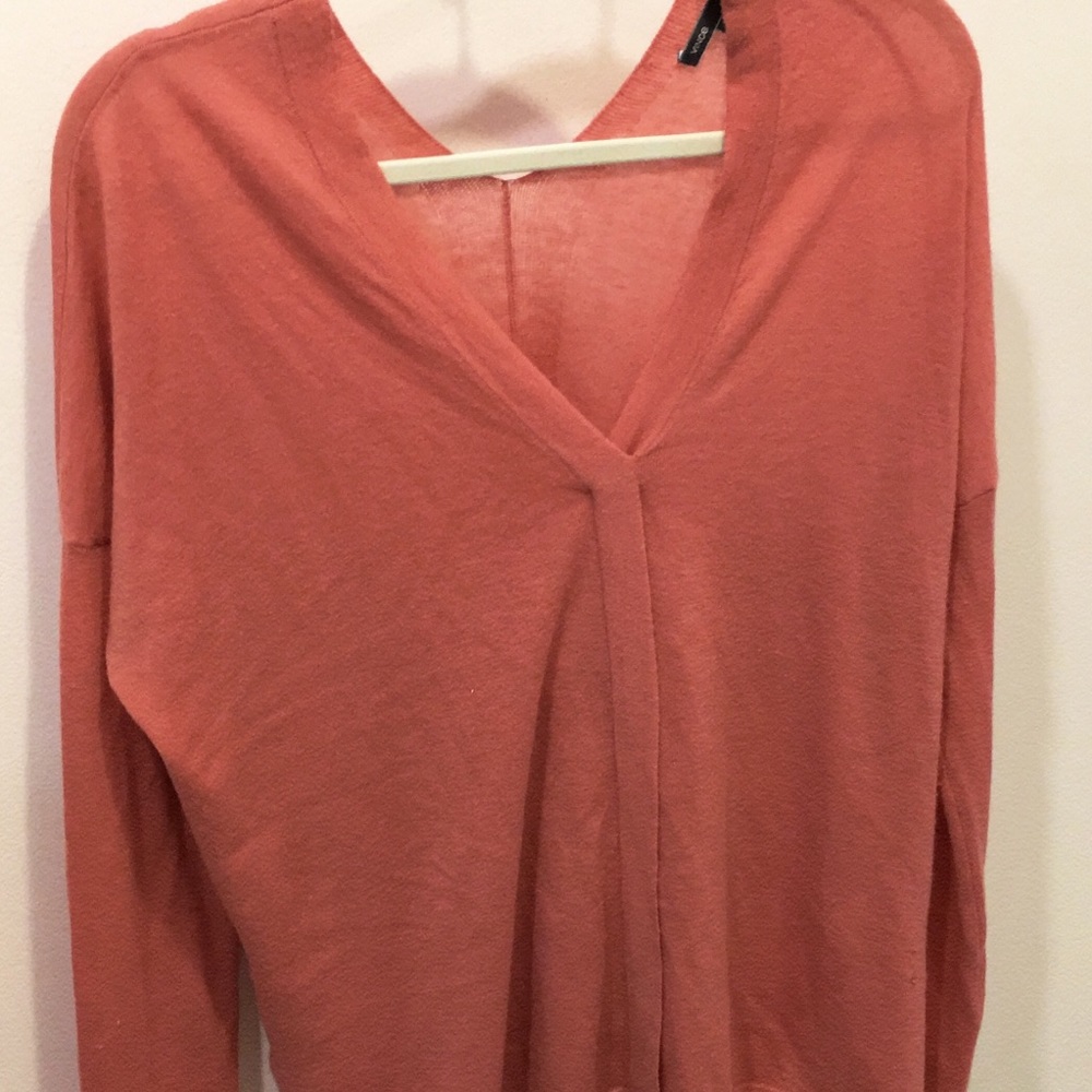 Vince sweater size Medium